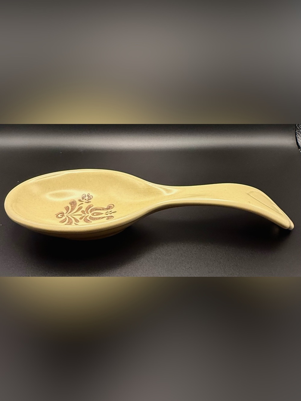 Pfaltzgraff Spoon Rest in Beige with Floral Motif - Picture 3 of 3